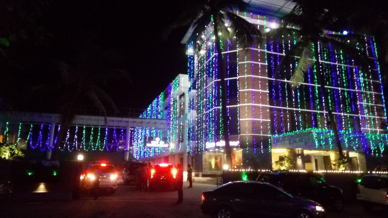 Hotel Miramar Daman Bagian luar foto