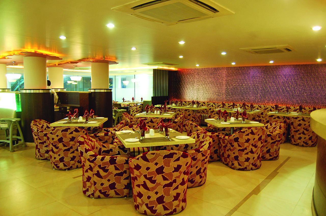 Hotel Miramar Daman Bagian luar foto